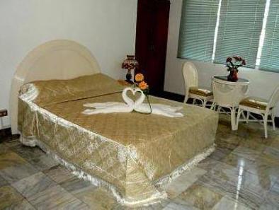 Kalibo Hotel Екстериор снимка