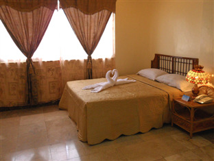 Kalibo Hotel Екстериор снимка