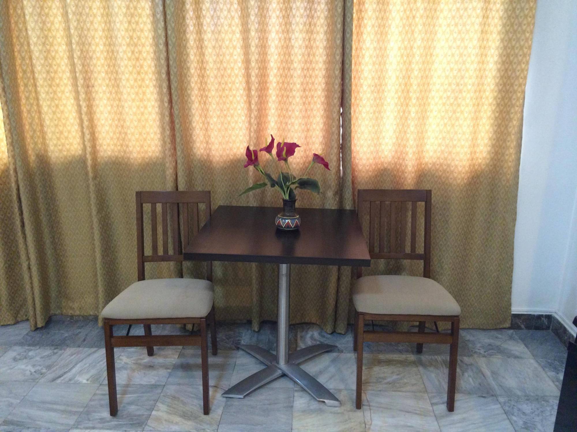 Kalibo Hotel Екстериор снимка